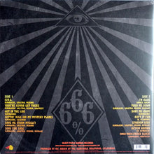 Charger l'image dans la galerie, Les Seigneurs d'Altamont - Midnight To 666 (Vinyle/Disque)
