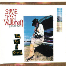 Cargar imagen en el visor de la galería, Stevie Ray Vaughan y Double Trouble - El cielo está llorando (CD)