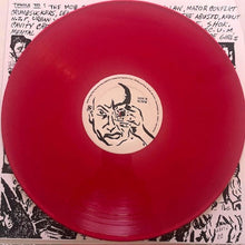 Cargar imagen en el visor de la galería, Red vinyl record with a face illustration on a black and white comic book background