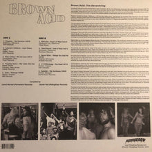 Cargar imagen en el visor de la galería, Back cover of a vinyl record with text and black and white photos.