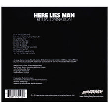 Charger l'image dans la galerie, Back cover of a music album titled 'Ritual Divination' by 'Here Lies Man' with tracklist and credits.