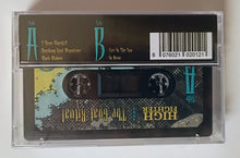 Charger l'image dans la galerie, High Fighter - The Goat Ritual cassette tape back.