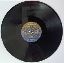 Cargar imagen en el visor de la galería, Vinyl record with a label on a white background
