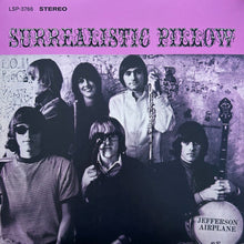 Cargar imagen en el visor de la galería, Album cover of 'Surrealistic Pillow' by Jefferson Airplane with band members and text.