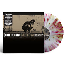 Cargar imagen en el visor de la galería, Linkin Park &#39;Meteora&#39; vinyl record with cover showing a person on a rooftop.