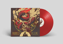 Cargar imagen en el visor de la galería, Vinyl record with a red disc and cover featuring a dragon design on a gray background