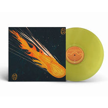 Cargar imagen en el visor de la galería, Vinyl record with a fiery comet design on the cover and a green disc.