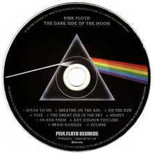 Charger l'image dans la galerie, Disc with 'Pink Floyd The Dark Side of the Moon' album cover design, featuring a triangle and rainbow.