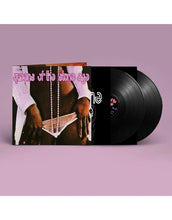 Cargar imagen en el visor de la galería, Vinyl record set with cover featuring 'queens of the stone age' on a purple background