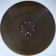 Cargar imagen en el visor de la galería, Vinyl record with a label on a white background