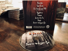Charger l'image dans la galerie, Thal - Reach For The Dragon's Eye back compact disc cover.