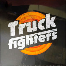 Cargar imagen en el visor de la galería, Truckfighters - Masterflow Gatefold front boxset cover artwork.