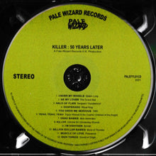 Charger l&#39;image dans la galerie, Disc with &#39;Pale Wizard Records&#39; branding and tracklist on a green background